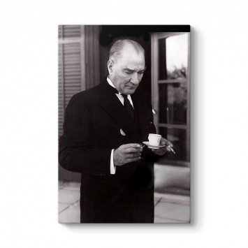 Atatürk Türk Kahvesi İçerken Kanvas Tablo