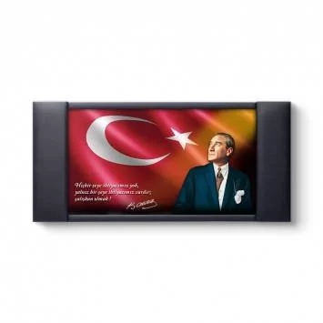 Türk Bayraklı Atatürk Makam Fonu