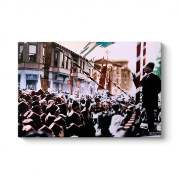 Atatürk'ün Halka Seslenişi Tablosu