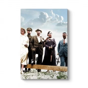 Atatürk'ün Şapkalı Tablosu